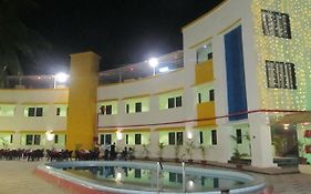 Hotel Sea Rock Daman 3*